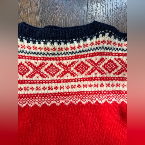 Red, Navy and Cream Vintage Wool sweater Uni sex - Picture 2 of 6